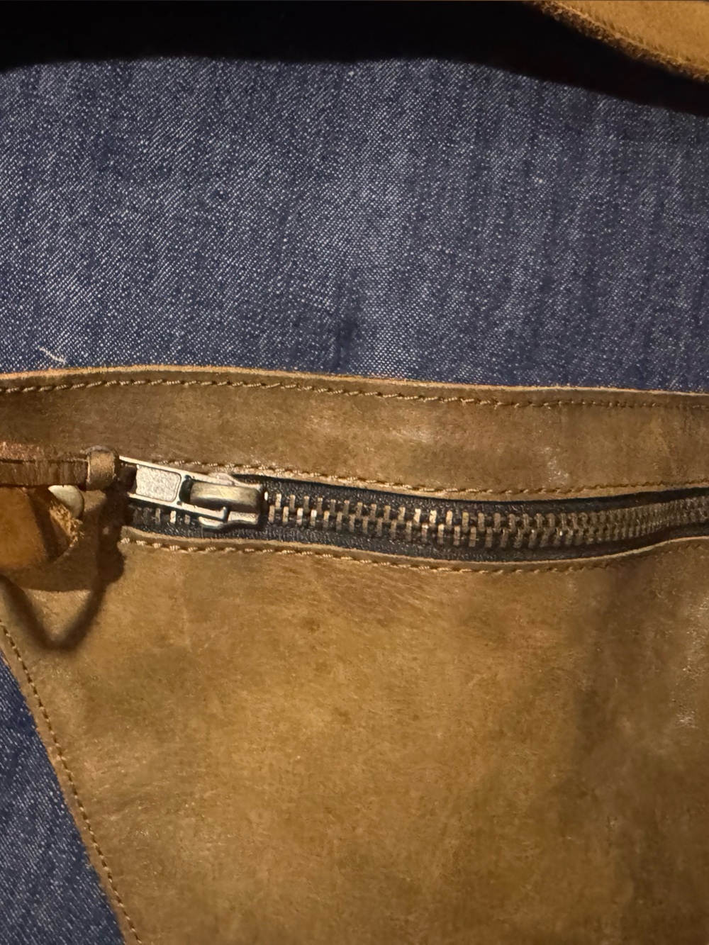 vintage Linea Pelle leather bag. Olive green